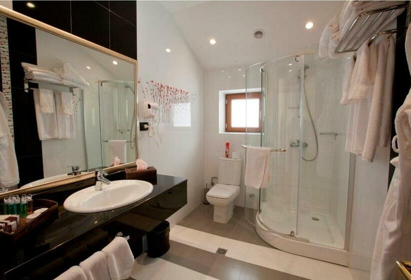 오두막, Dilijan Resort