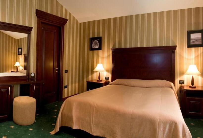 침실 4개 주택, Dilijan Resort