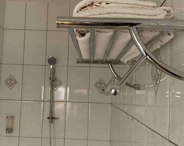 سوییت خانوادگی, Djibson Hotels