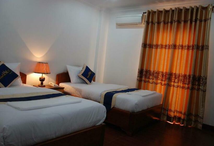标准间带阳台, Emerald Bb Battambang