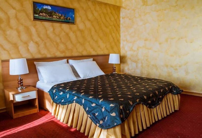 스탠다드 룸, Nor Dzoraberd