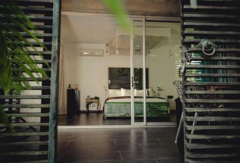 اتاق لوکس, Boutique Hotel Particulier