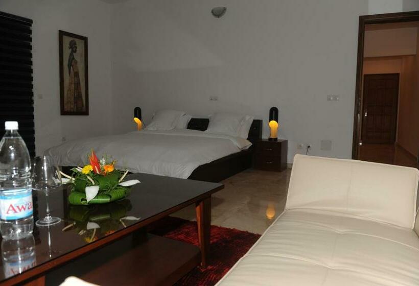 سوئیت جونیور با چشم‌انداز باغ, Residence Helios