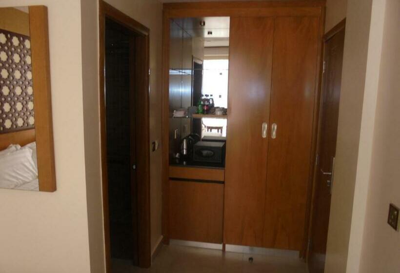 اتاق استاندارد, Saab Royale