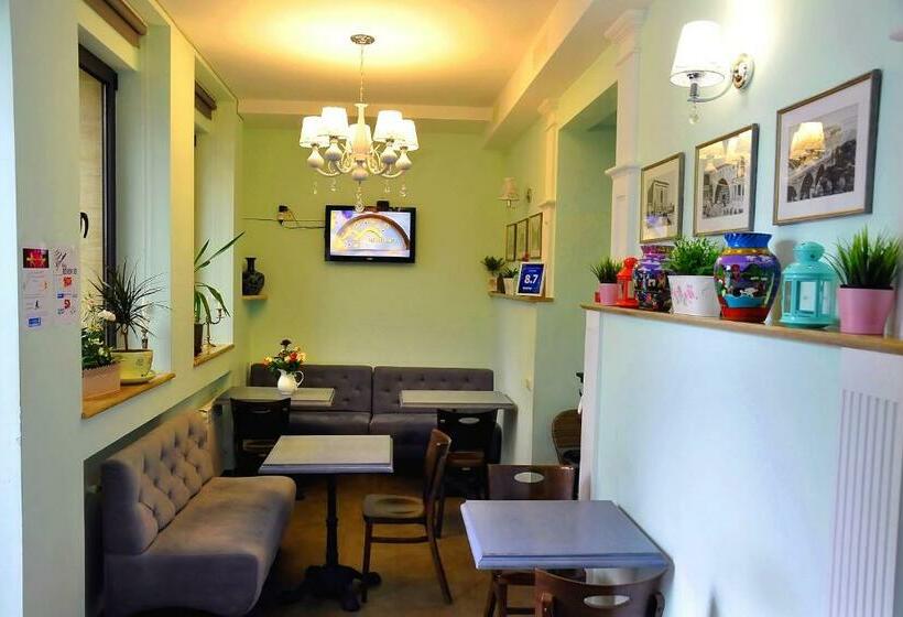 带共用浴室的标准房间, Mga Hostel & Tours