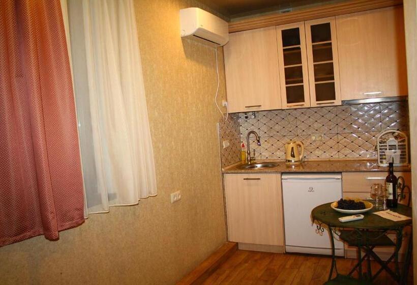 带1个卧室的豪华公寓, Mga Hostel & Tours