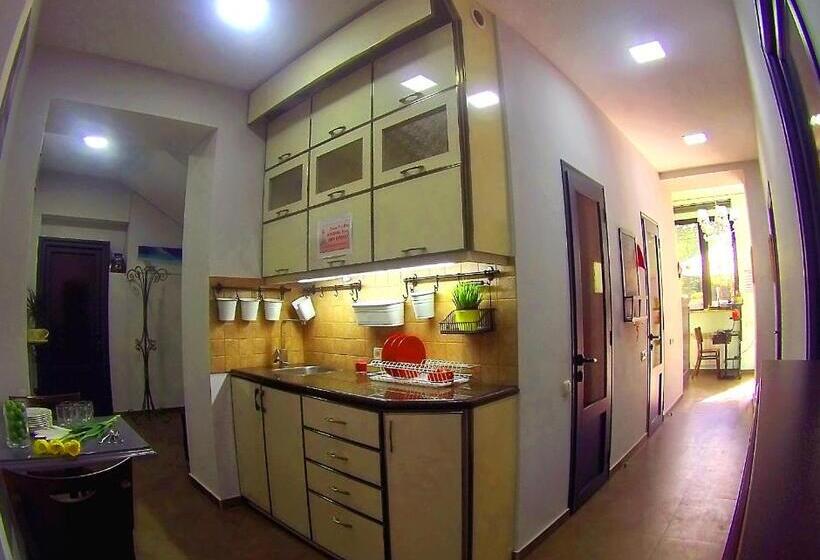 공동 객실, Mga Hostel & Tours