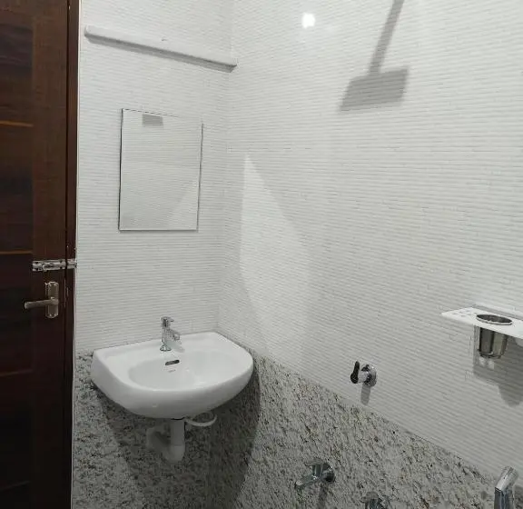 スタンダードルーム, Celeste Inn At Vagamon