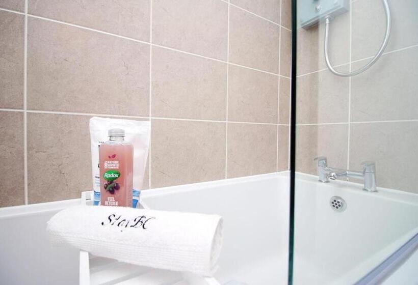 خانه 1 خوابه, Free Wifi | Parking Access | 3br