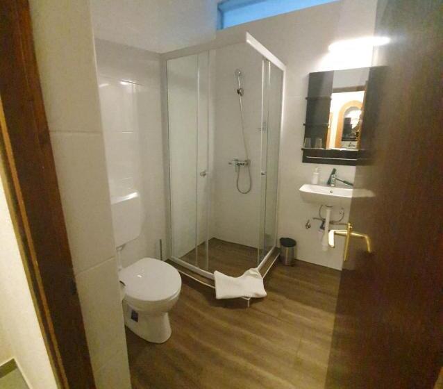 スタンダードルーム, Delanta Panzio