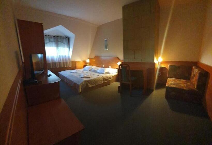 スタンダードルーム, Delanta Panzio