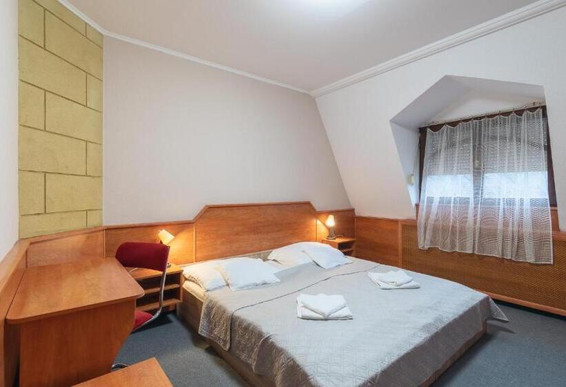 חדר סטנדרט, Delanta Panzio