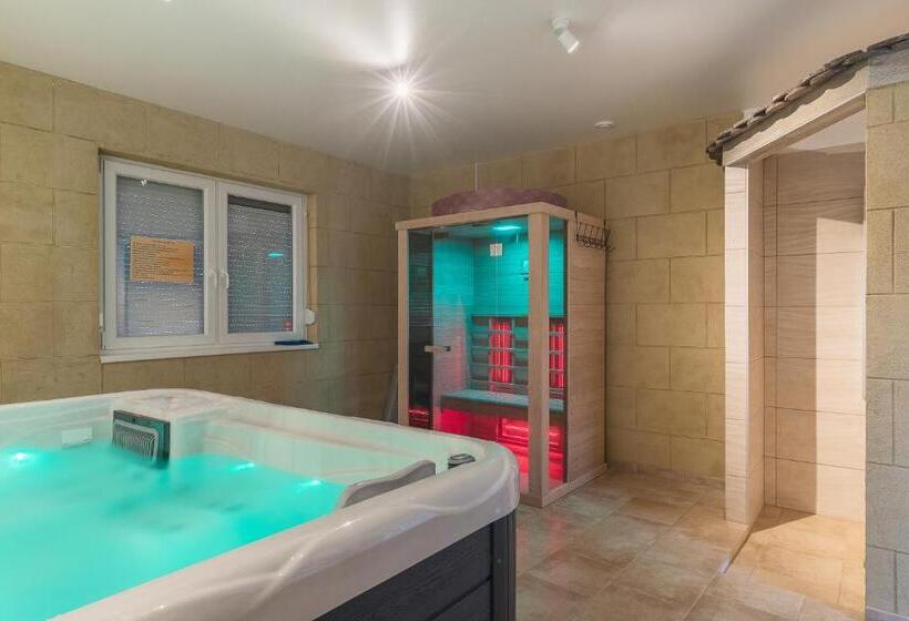 חדר סטנדרט, Delanta Panzio