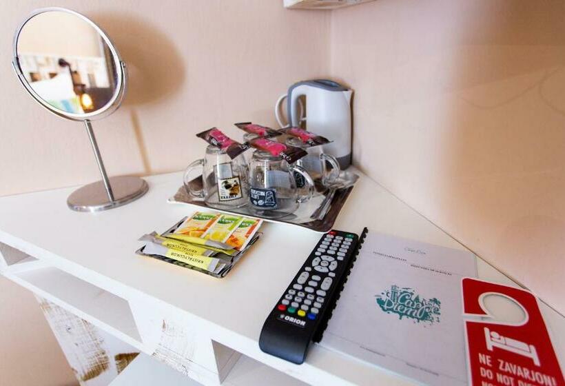 스탠다드 룸, Carpe Diem