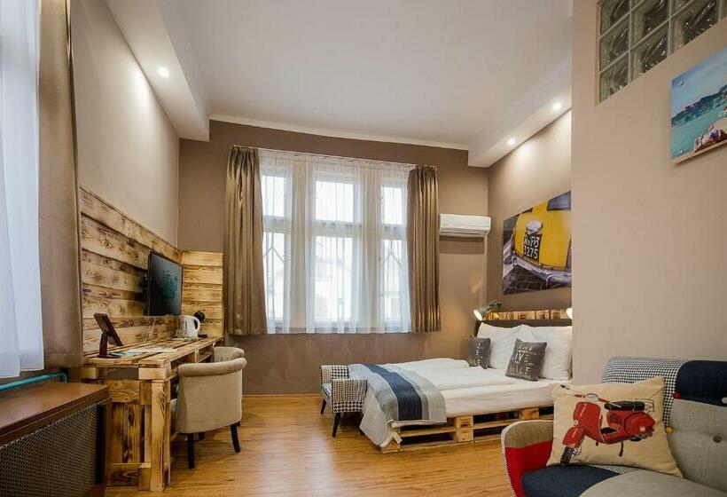 스탠다드 룸, Carpe Diem