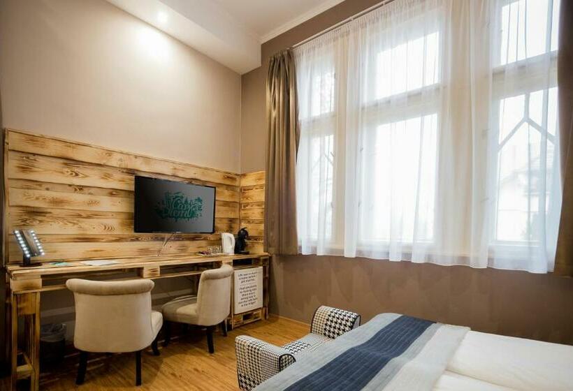 스탠다드 룸, Carpe Diem