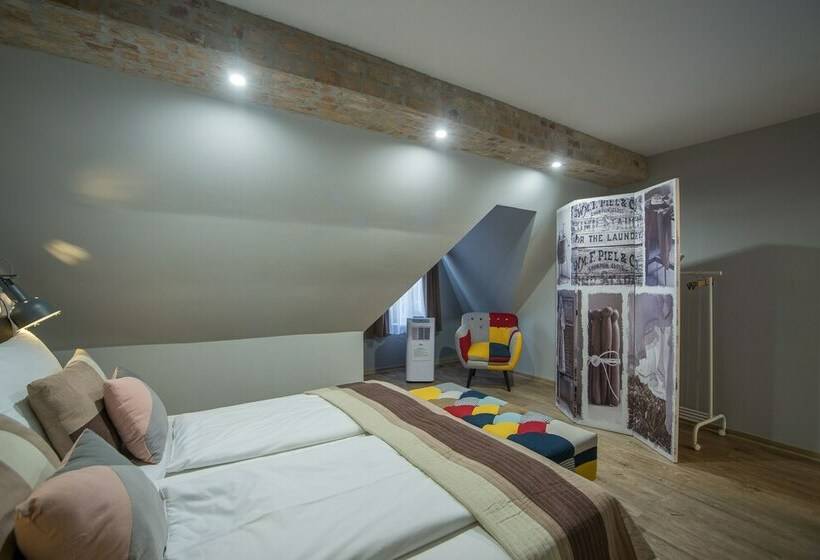 스탠다드 룸, Carpe Diem