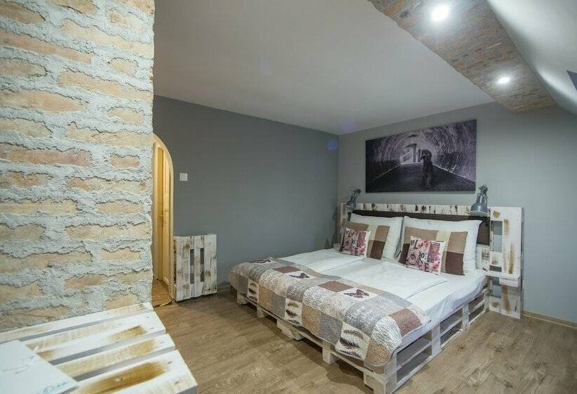 스탠다드 룸, Carpe Diem