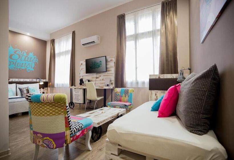 4인용 스탠다드 룸, Carpe Diem