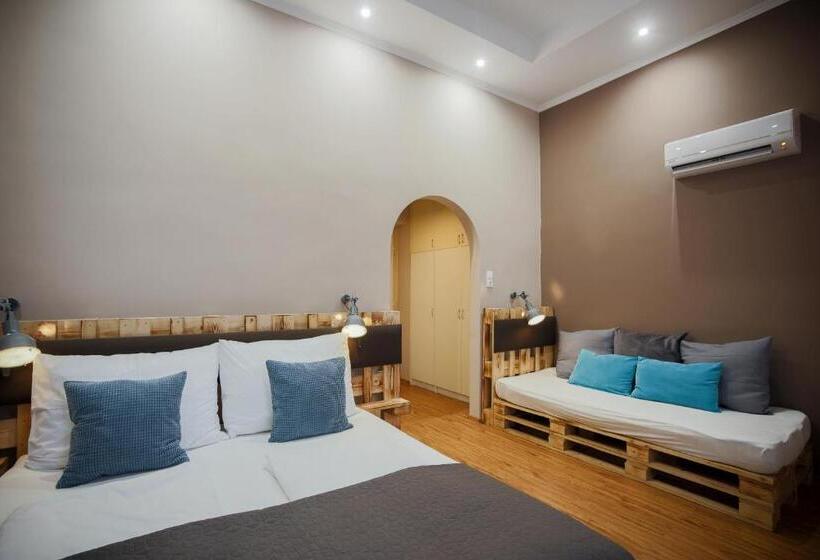 수피리어 트리플 룸, Carpe Diem