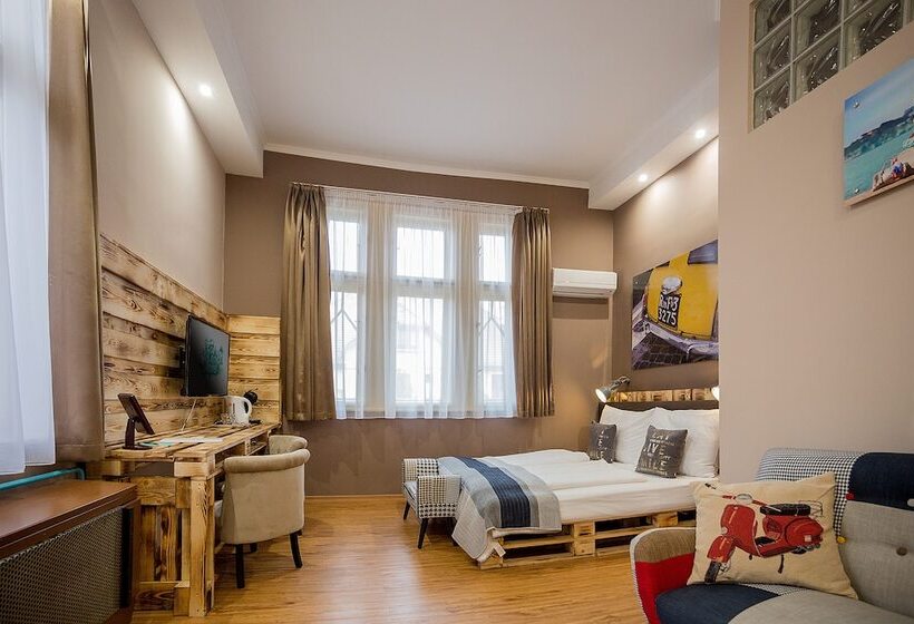 수피리어 트리플 룸, Carpe Diem