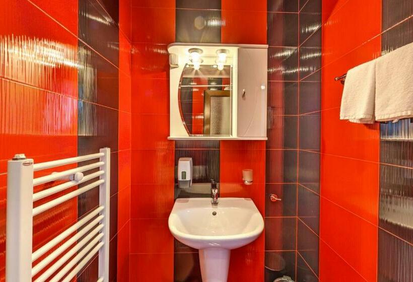 디럭스 룸, Chiirite