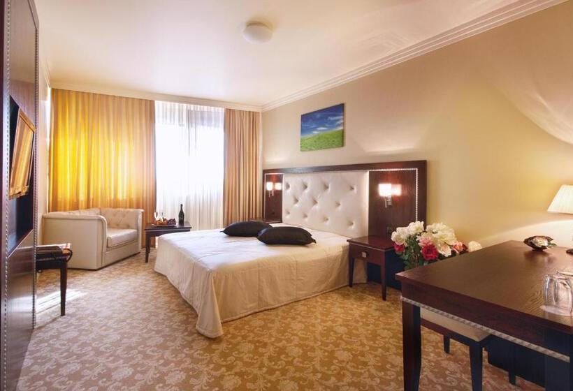 스탠다드 룸, Chiirite