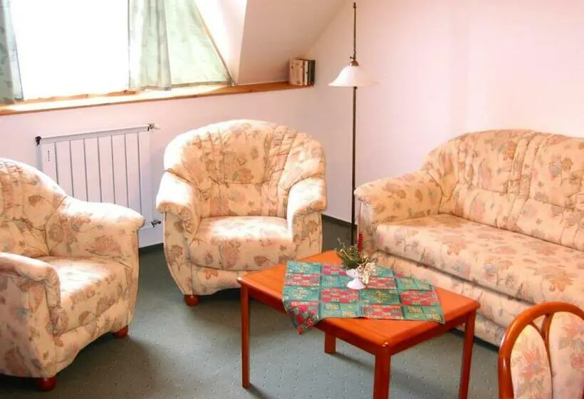 1 Schlafzimmer Apartment, ágnes