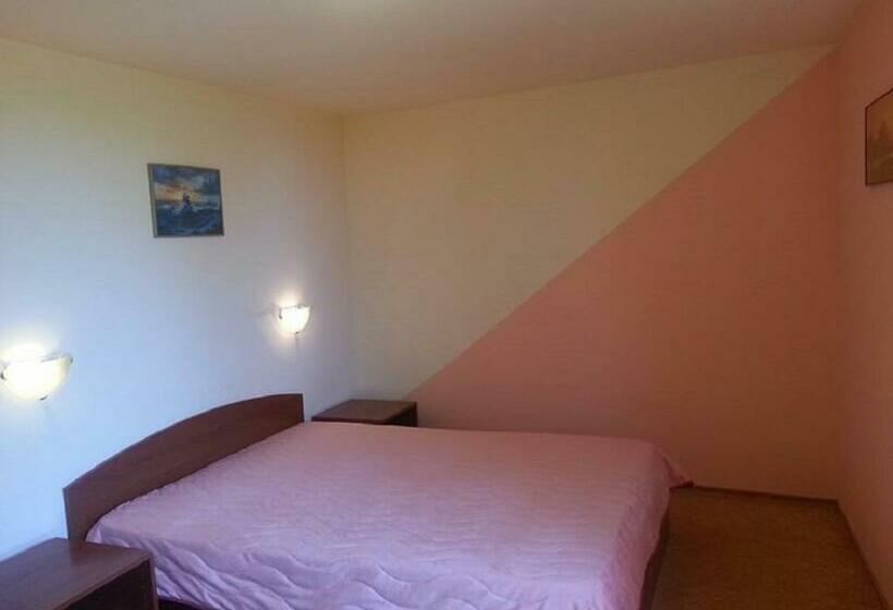 آپارتمان 1 خوابه, Guest Rooms Flirt