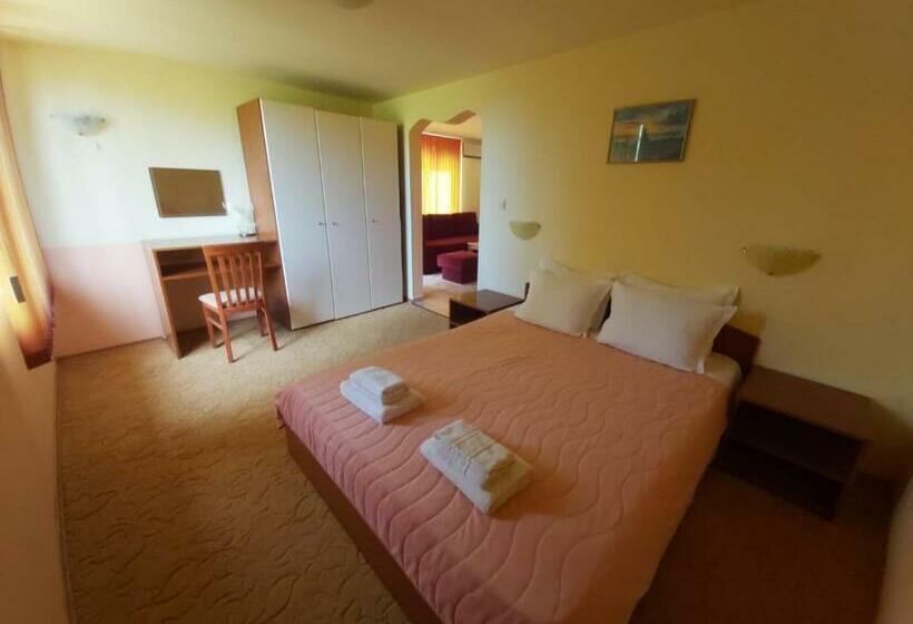 آپارتمان 1 خوابه, Guest Rooms Flirt