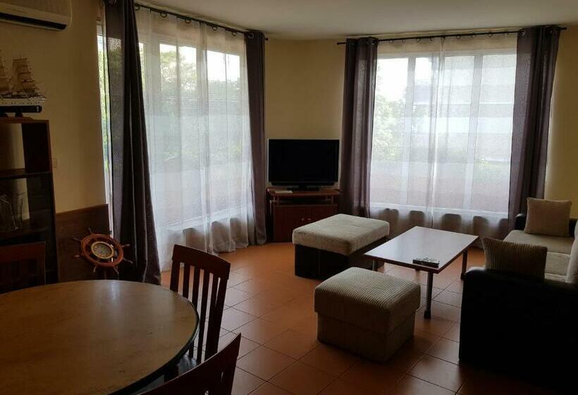 آپارتمان 1 خوابه, Guest Rooms Flirt