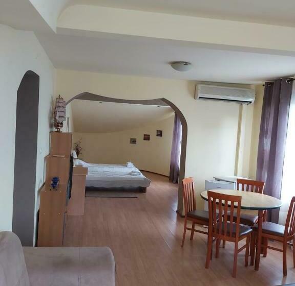 آپارتمان 2 خوابه, Guest Rooms Flirt