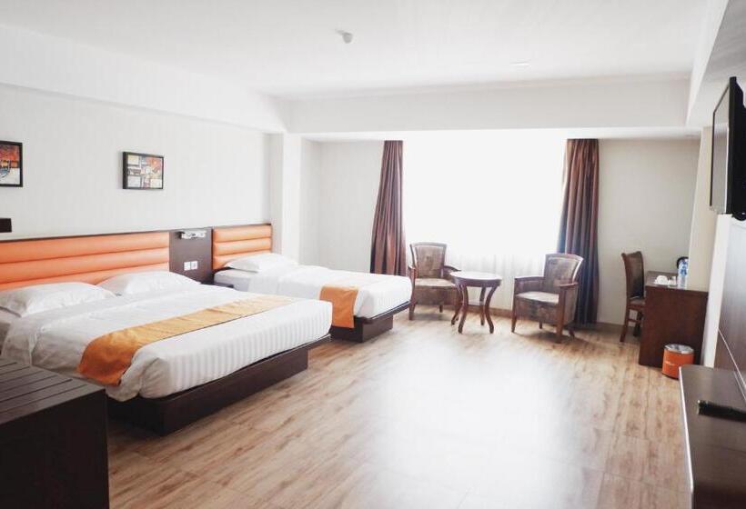 家庭间, Hans Inn Batam