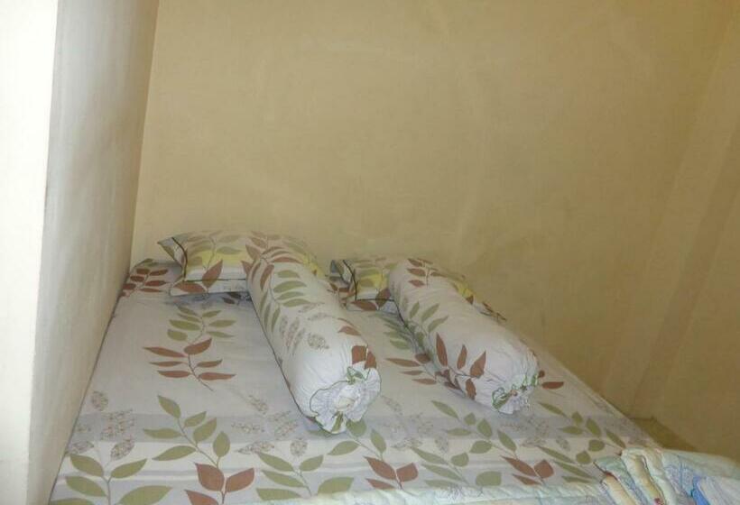 经济房, Musafir Inn