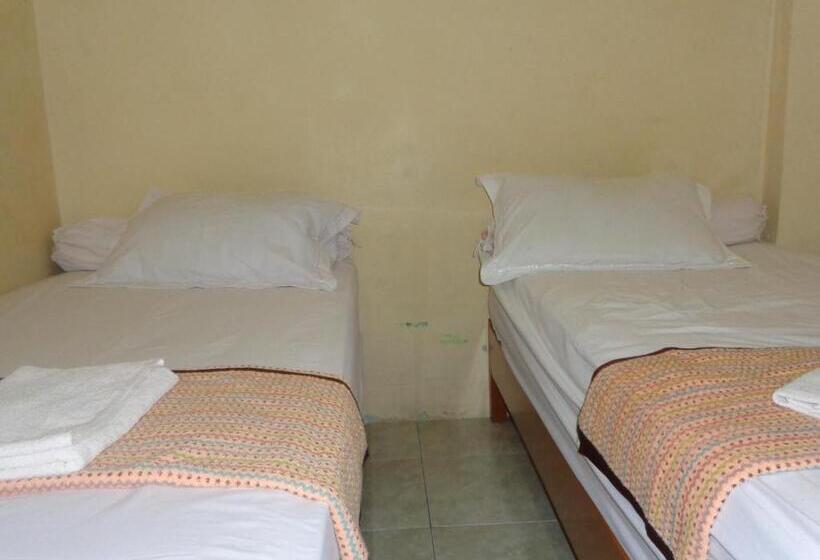 经济房, Musafir Inn