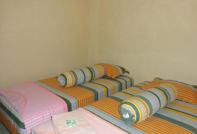 经济房, Musafir Inn