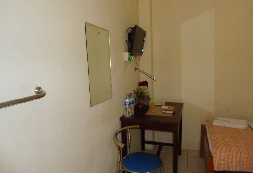 标准单人间, Musafir Inn