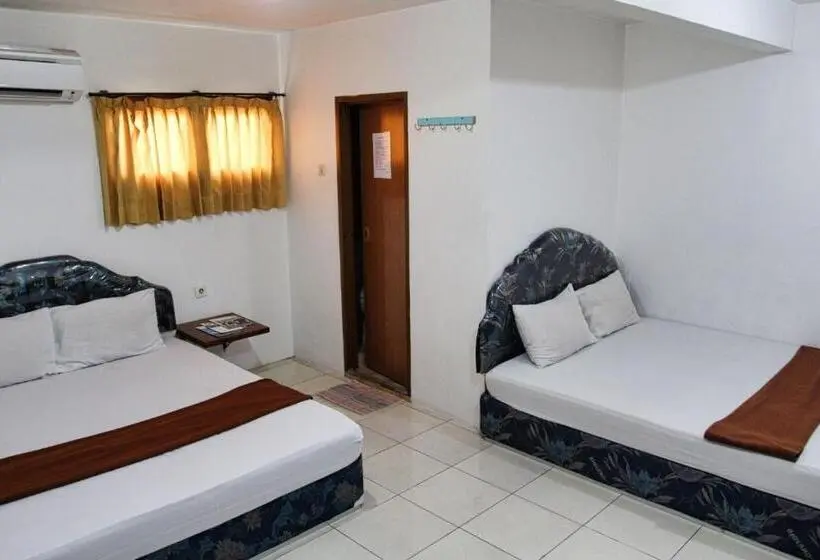 Familiekamer, Olympic Semarang By Sajiwa