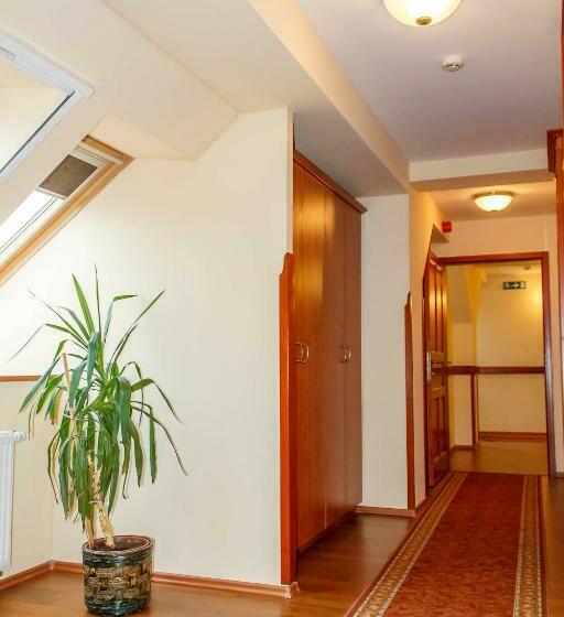 Номер Стандарт, Pannon Hotel Bejelentkezés 20 óráig, Check In Until 20 O Clock, Einchecken Bis 20 Uhr