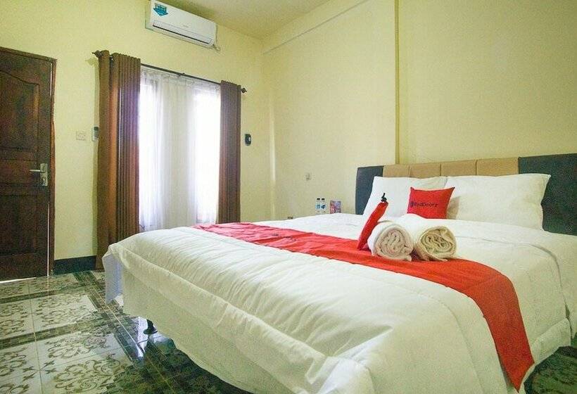 Номер Стандарт, Reddoorz @ Mawun Street Kuta