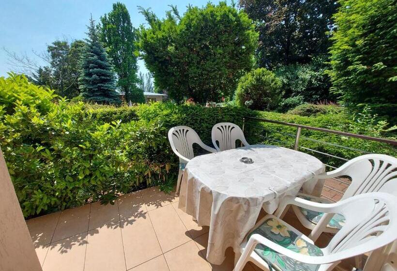 جناح عائلي, Villa Pax