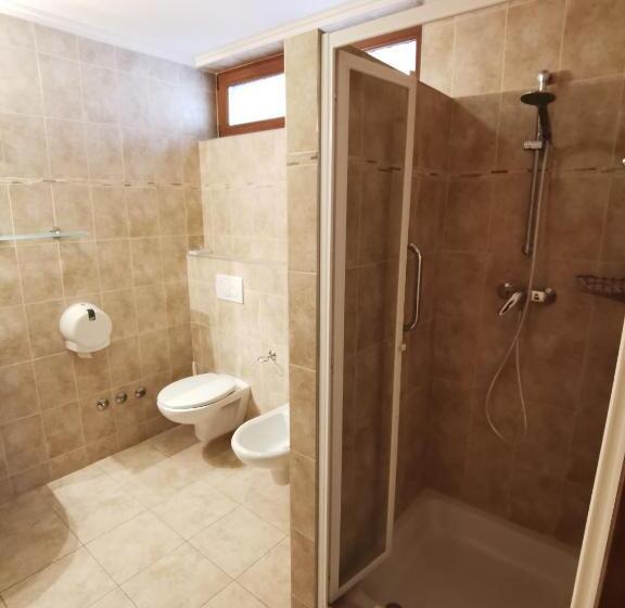 جناح عائلي, Villa Pax