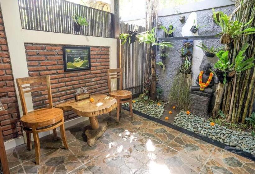 חדר דלוקס עם מרפסת, Kts Balinese Villas