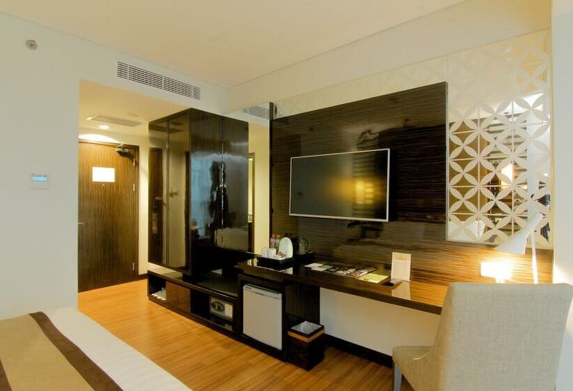 חדר דלוקס, The Atrium Hotel & Resort Yogyakarta