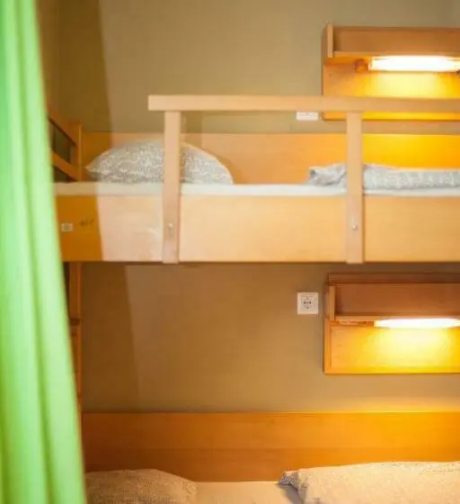 4-Bett-Standardzimmer Geteiltes Bad, Treestyle Hostel