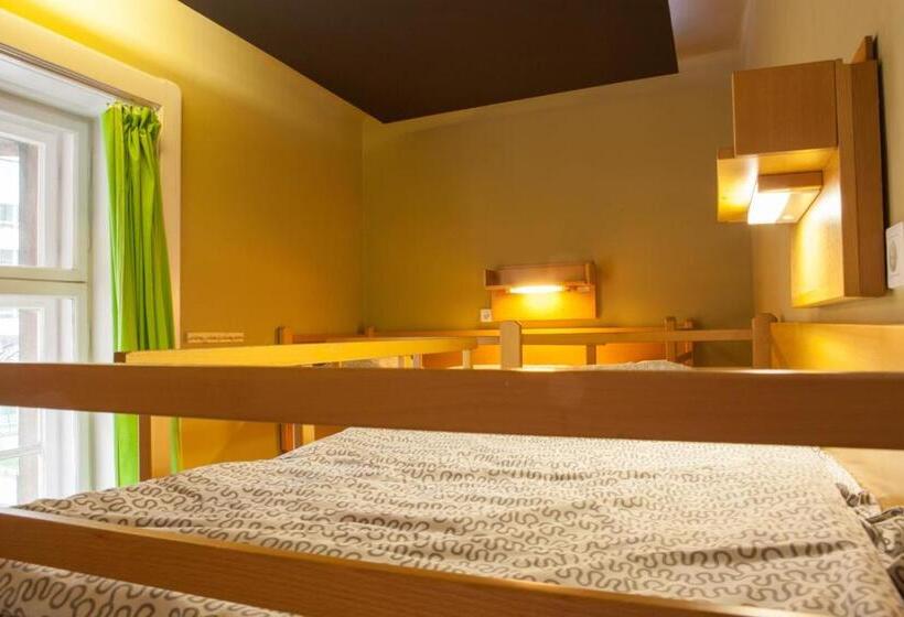 اتاق استاندارد, Treestyle Hostel