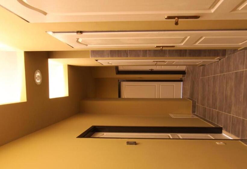 اتاق استاندارد, Treestyle Hostel