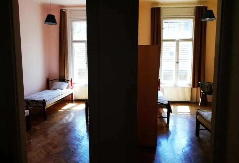 2 Schlafzimmer Apartment, Treestyle Hostel