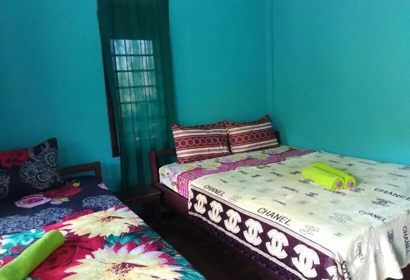 Deluxe-huone, Breeze Hostel