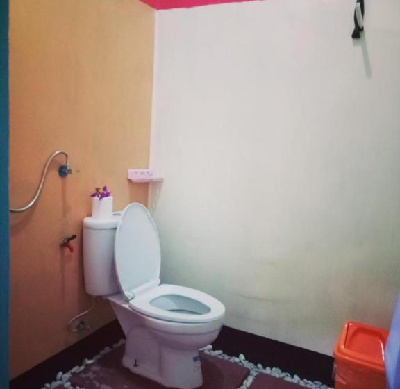 豪华三人间, Breeze Hostel